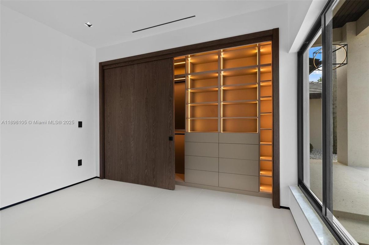 Interior, Recessed Lighting