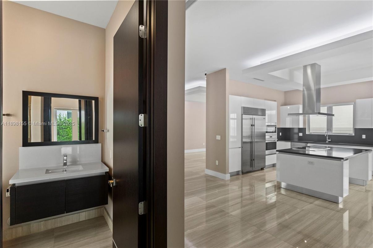 Interior, Kitchen, Stainless Steel Appliances