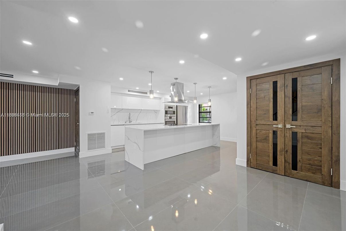 Interior, Kitchen, Pendant Lights, Recessed Lighting