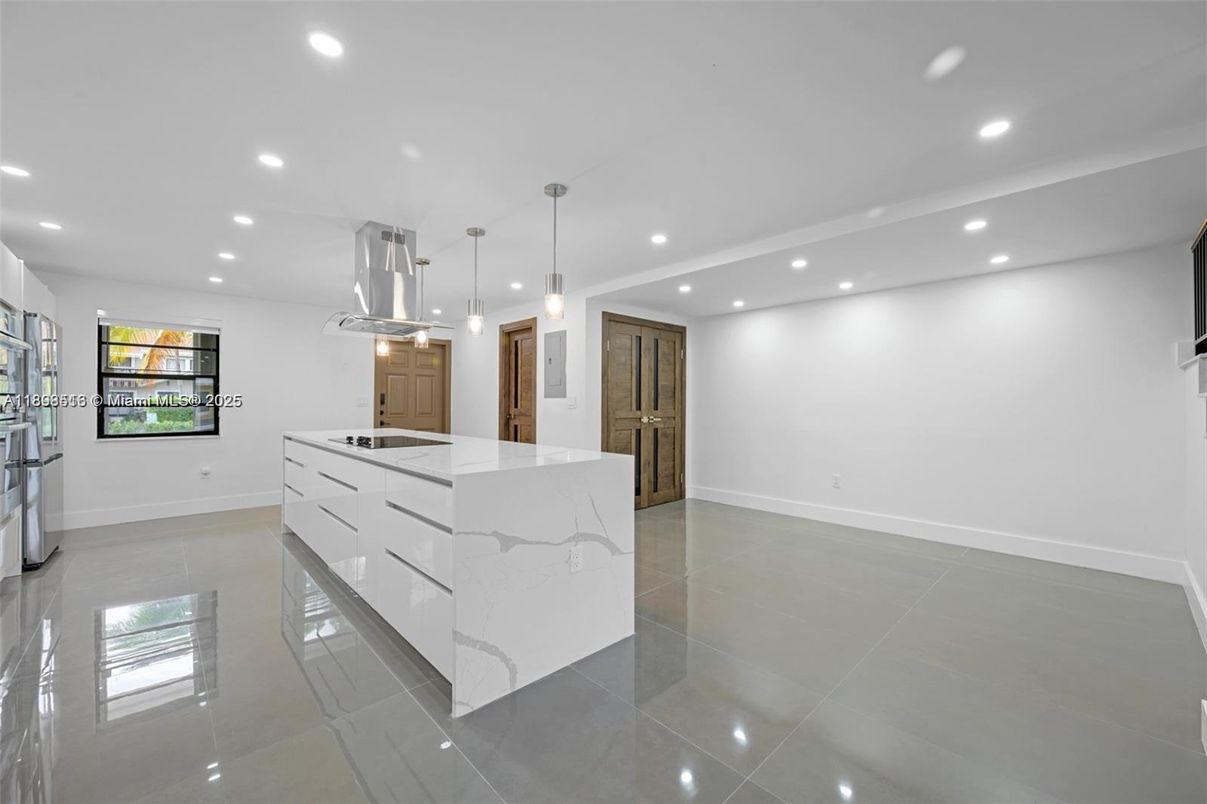 Interior, Kitchen, Pendant Lights, Recessed Lighting