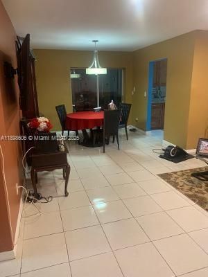 Dining room, Interior, Pendant Lights