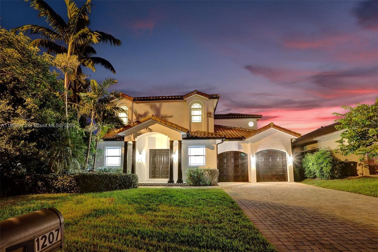 Attached, Backyard, Exterior, Facade, Mediterranean