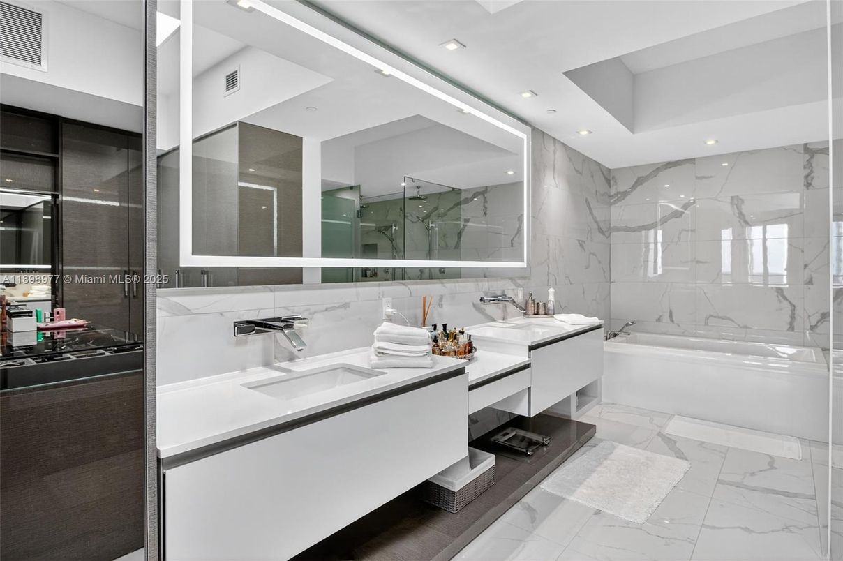 Bathroom, Dual Sink Vanities, Interior, Marble, Marble Walls, Recessed Lighting