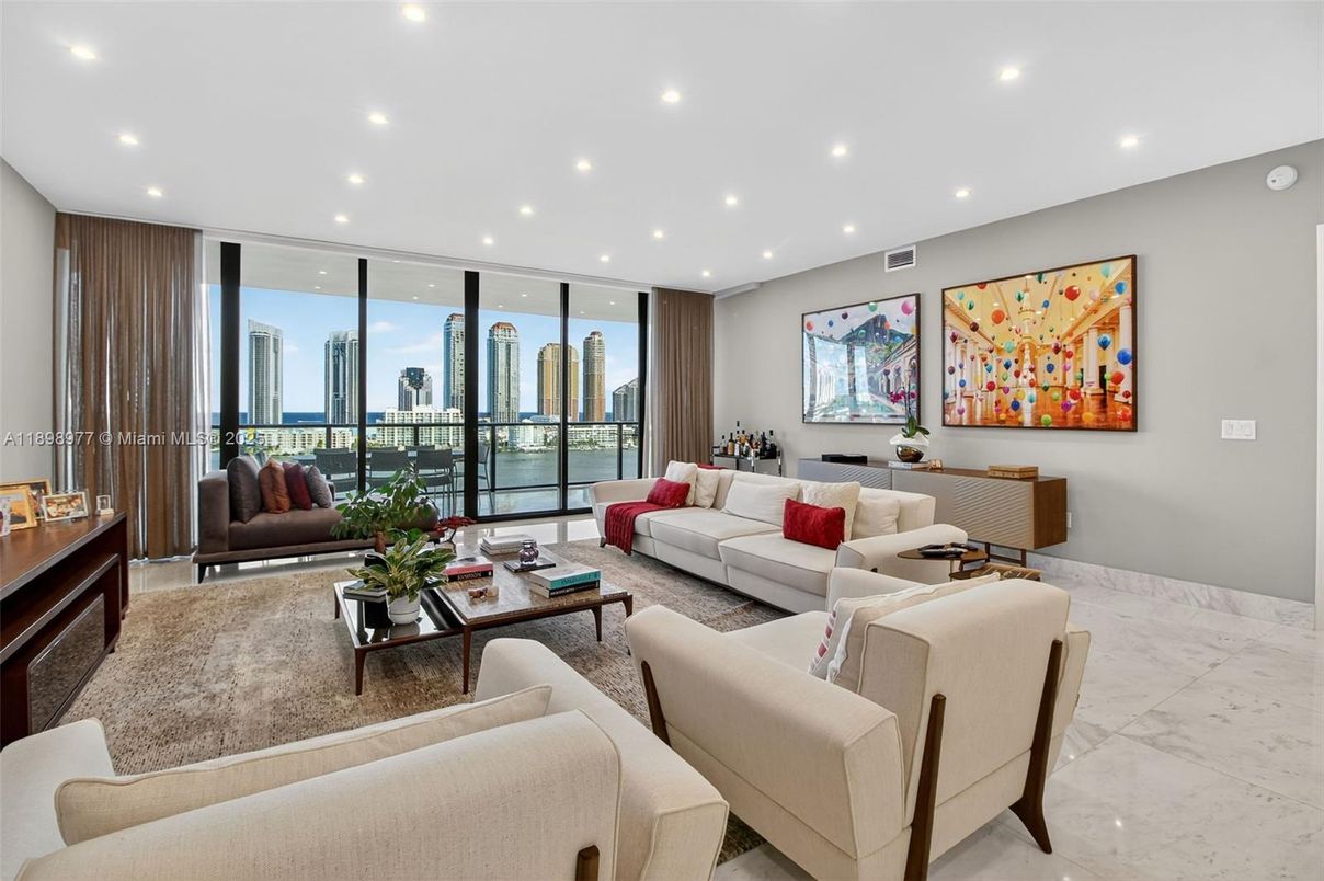 Interior, Living room, Marble, Recessed Lighting, Water