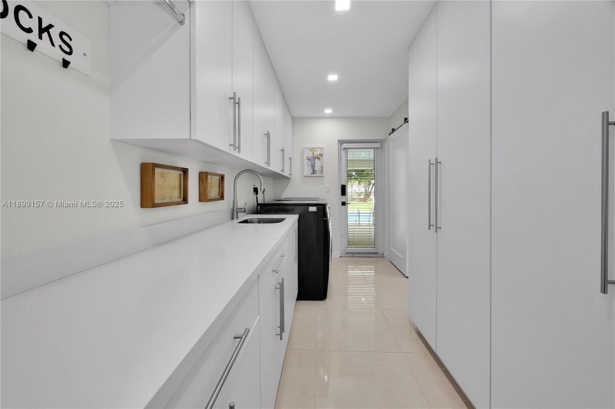 Interior, Kitchen, Recessed Lighting