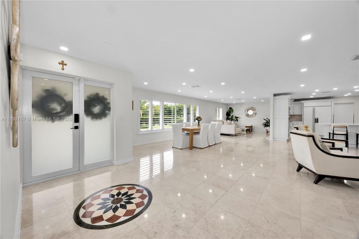 Dining room, Interior, Kitchen, Living room, Recessed Lighting