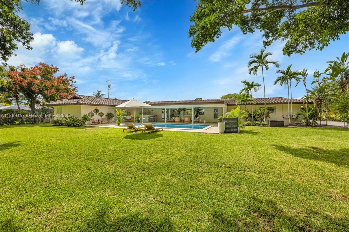 Backyard, Exterior, Pool