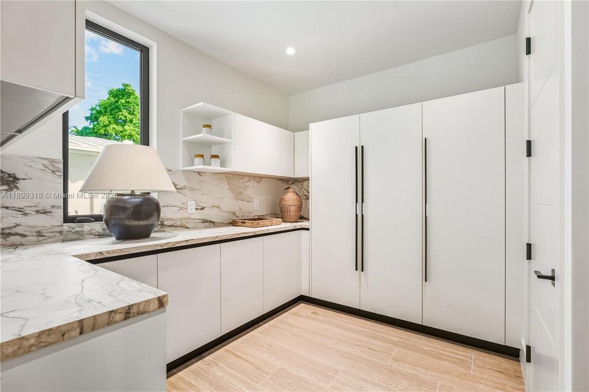 Interior, Kitchen, Recessed Lighting, Wood Texture Flooring