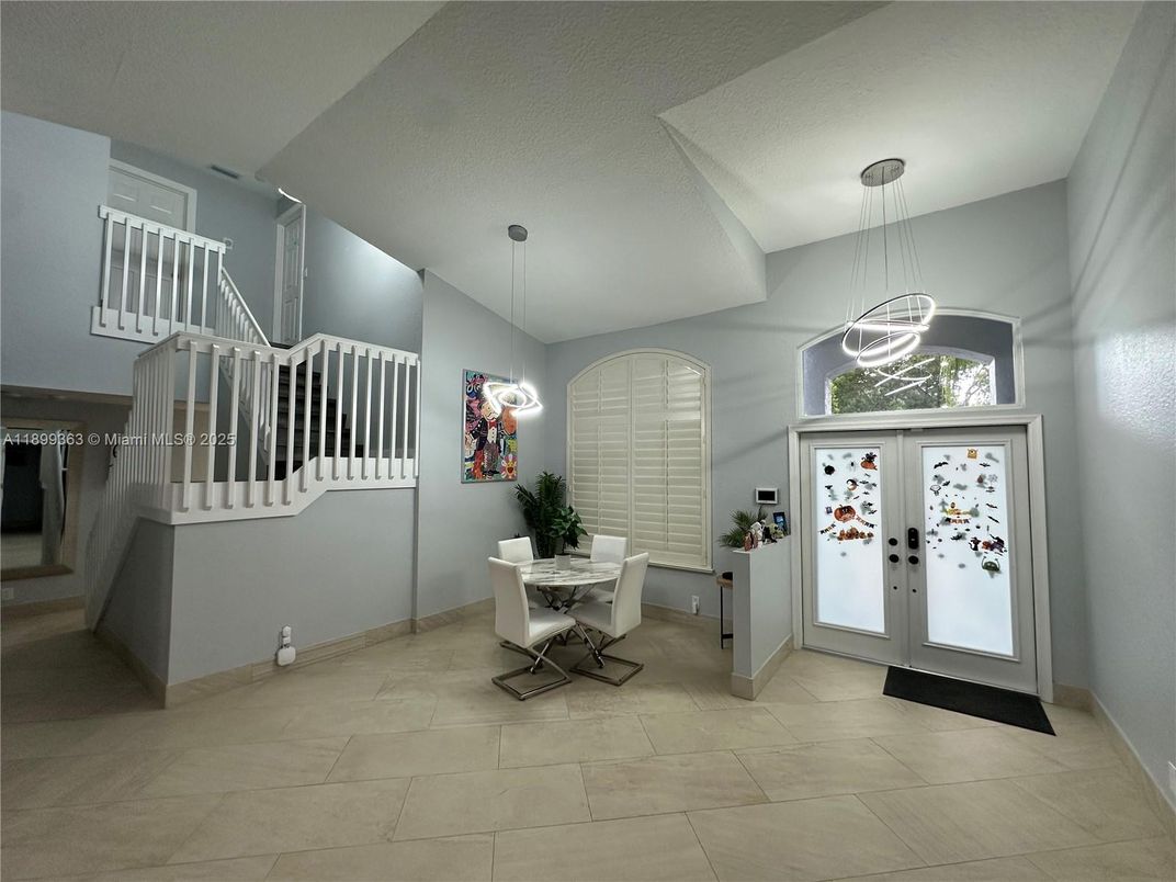 Dining room, Interior, Pendant Lights