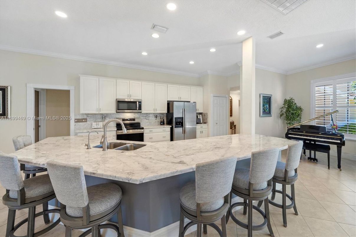 Interior, Kitchen, Piano, Recessed Lighting, Stainless Steel Appliances