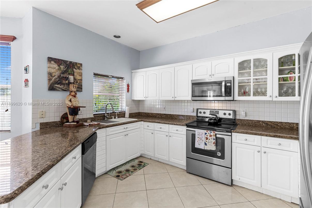 Interior, Kitchen, Stainless Steel Appliances