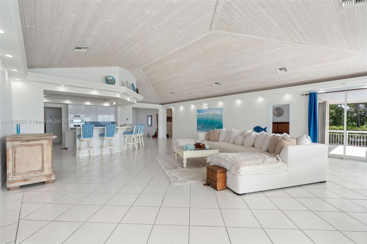 Interior, Kitchen, Living room, Recessed Lighting