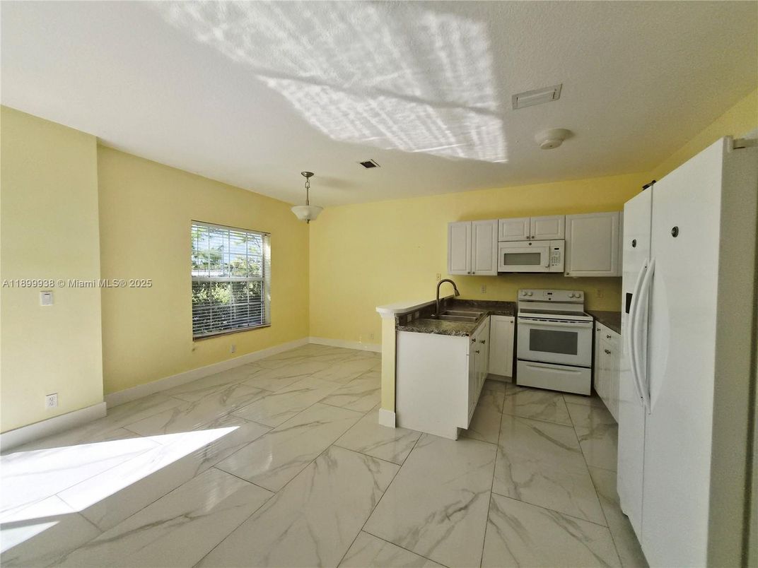 Interior, Kitchen, Marble, Pendant Lights