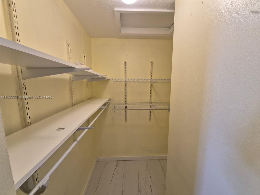 Interior, Walk-in Closets