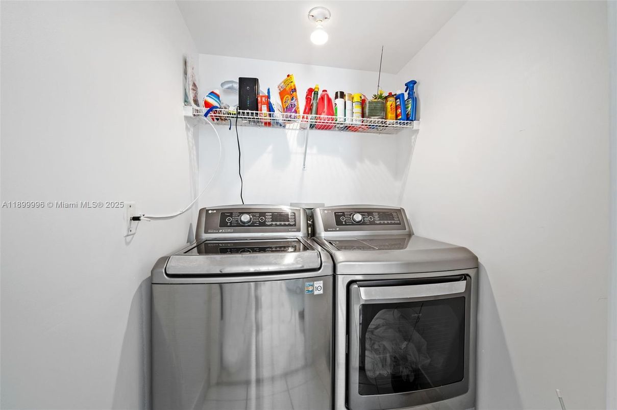 Interior, Washer