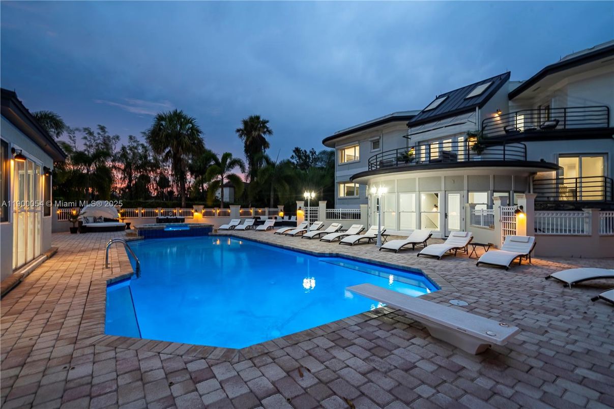 Exterior, Pool, Solar Panels