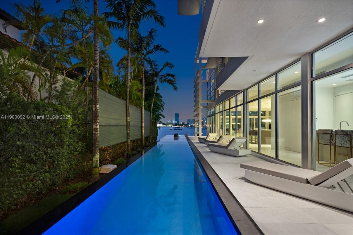 Exterior, Pool, Water