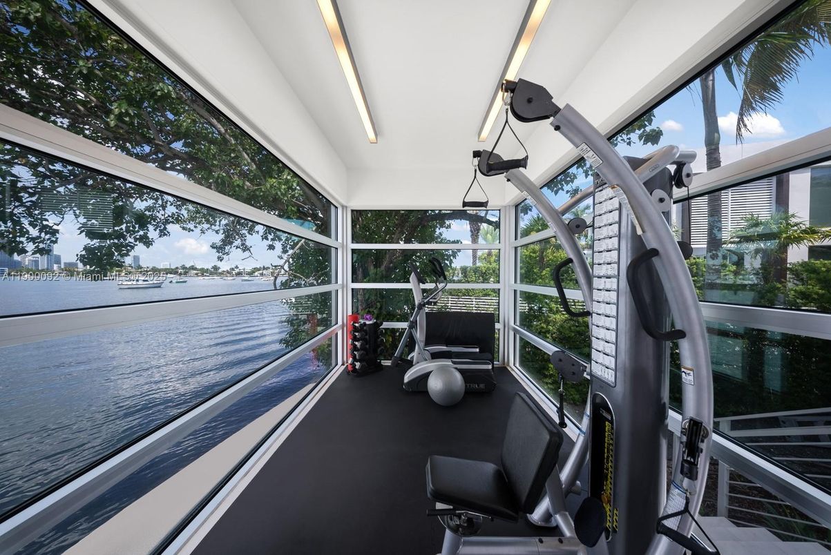 Fitness Equipment, Interior, Sun Room, Water