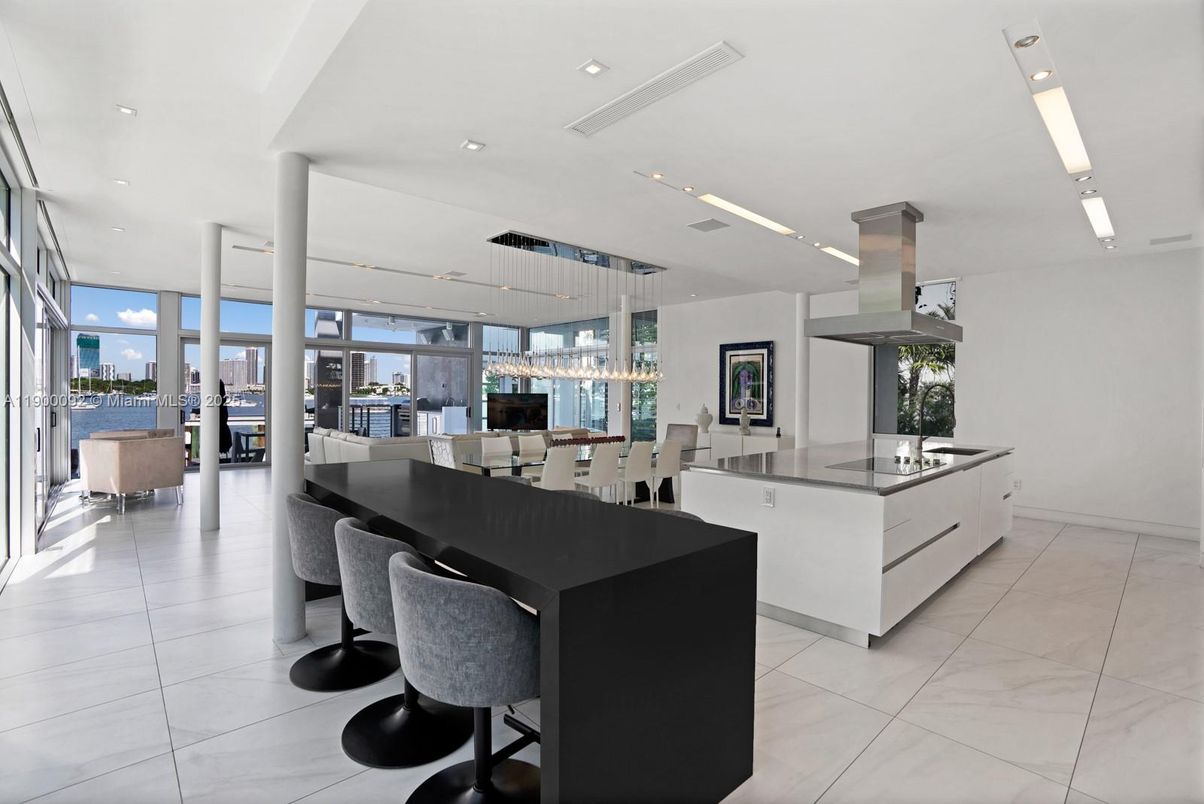Chandelier, Dining room, Interior, Kitchen, Pendant Lights, Recessed Lighting, Water