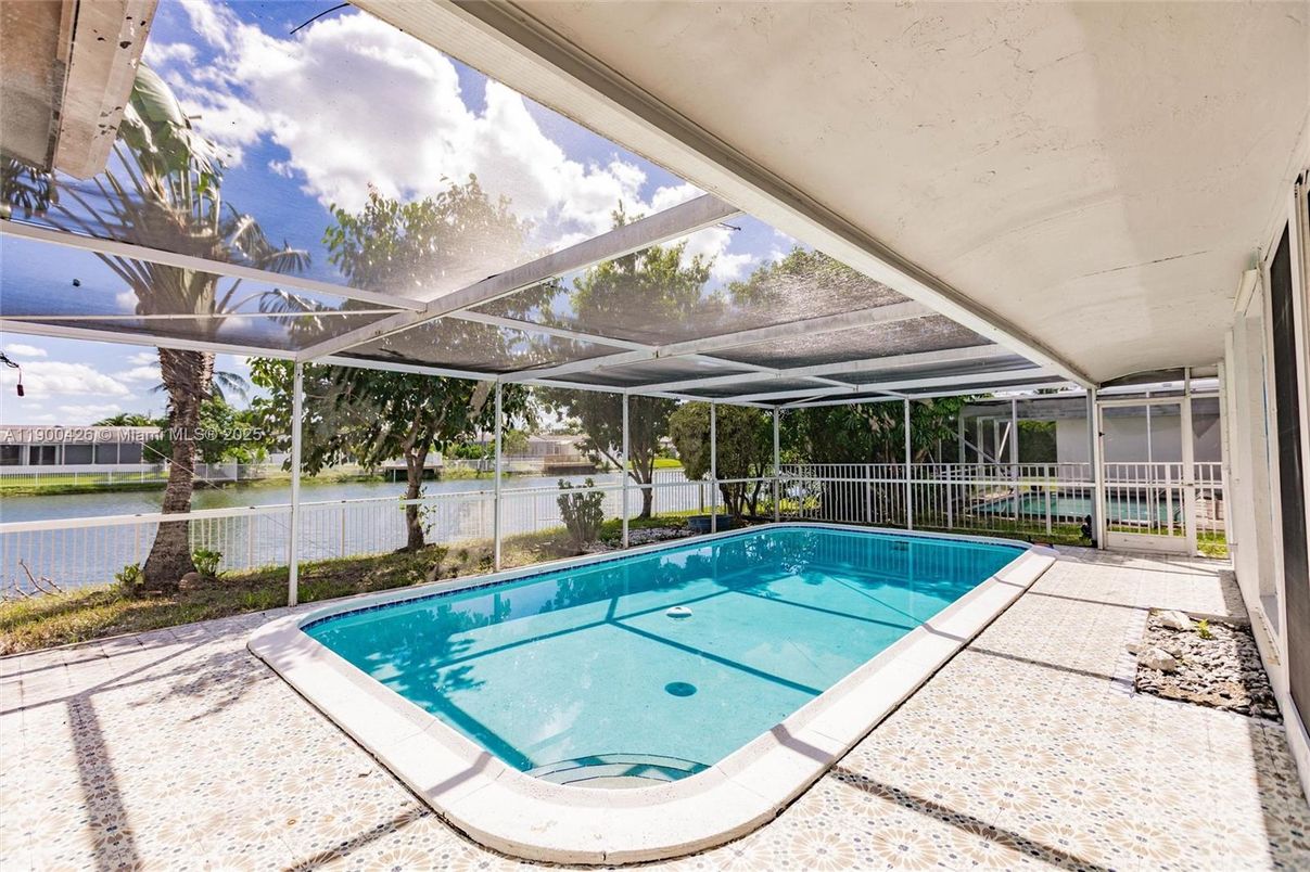 Glass Ceilings, Interior, Pool, Sun Room, Water