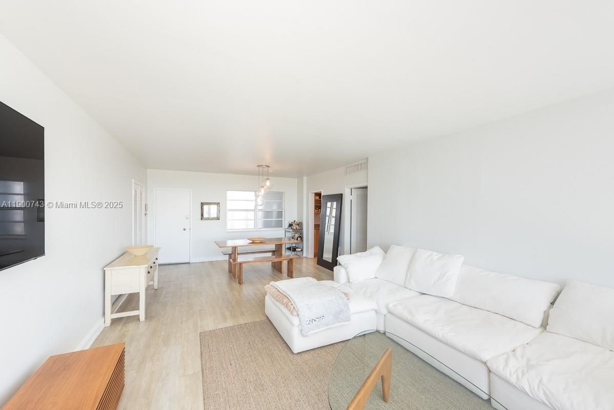 Dining room, Interior, Living room, Pendant Lights, Wood Texture Flooring