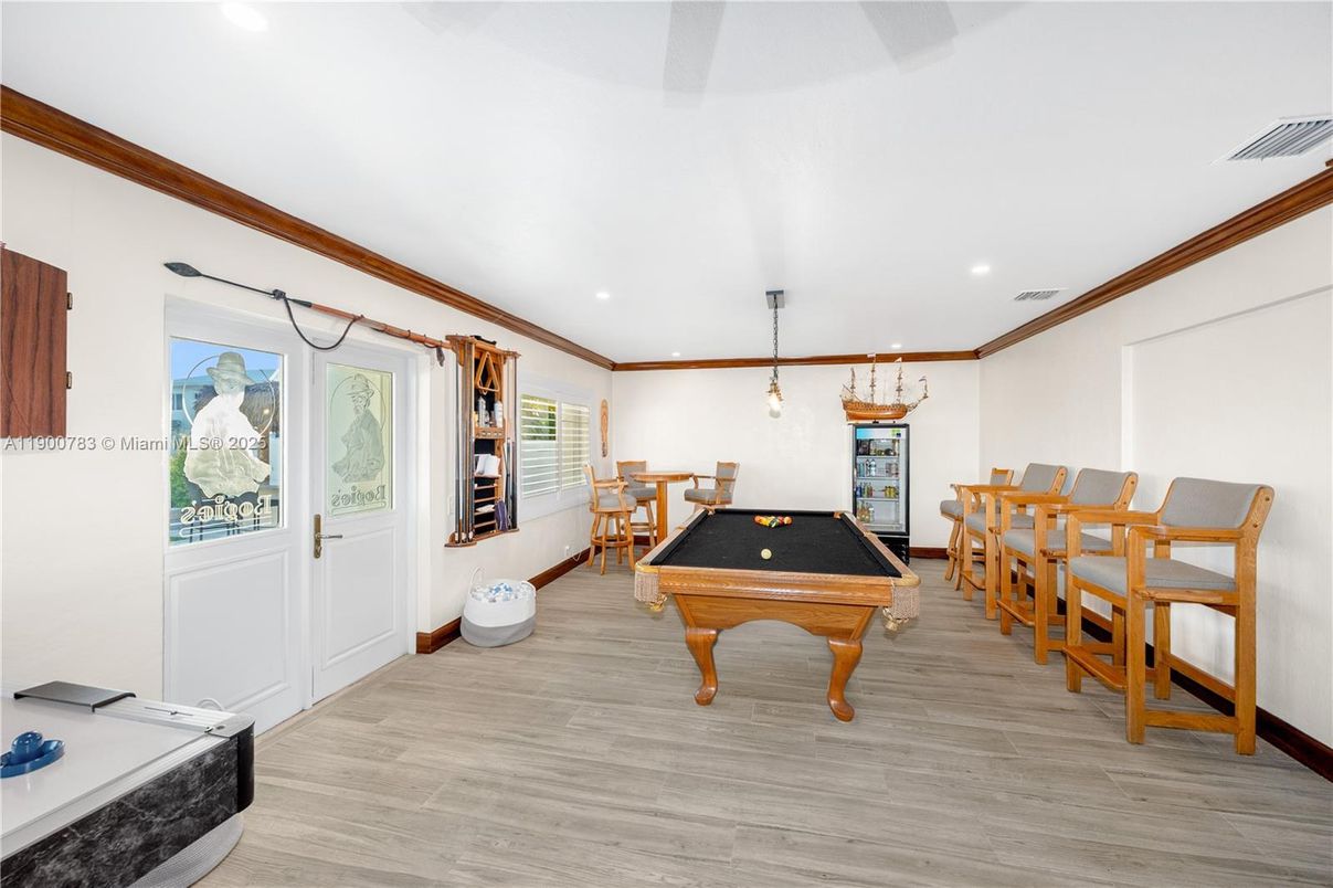 Billiard Table, Game Room, Interior, Pendant Lights, Recessed Lighting, Wood Texture Flooring
