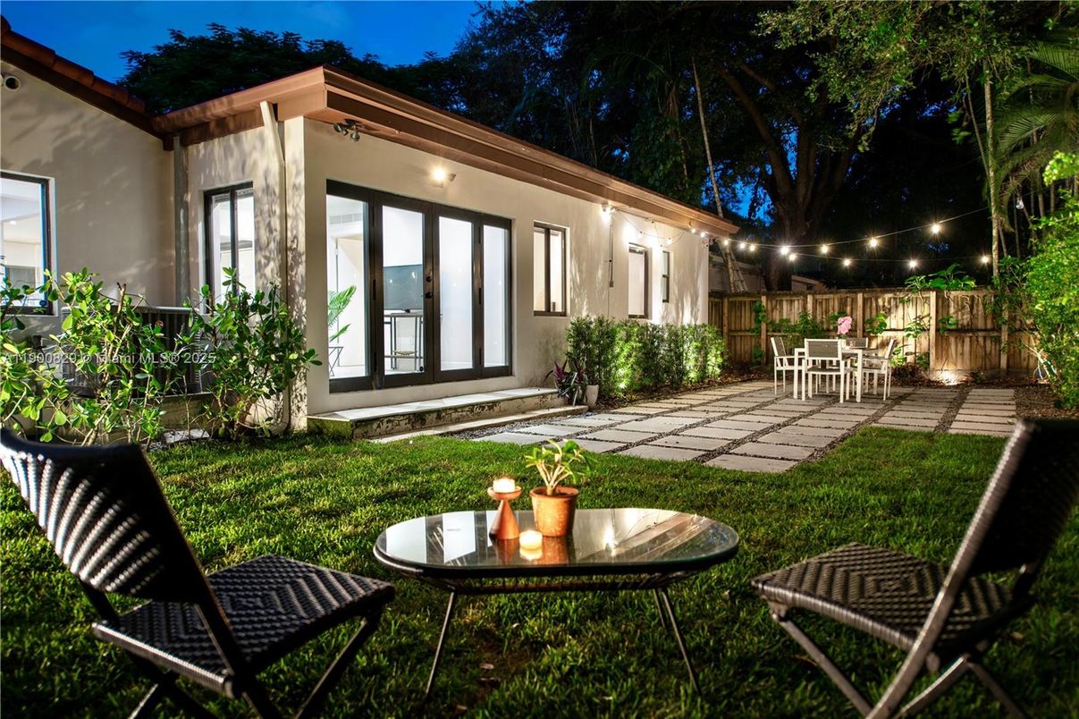 Backyard, Exterior