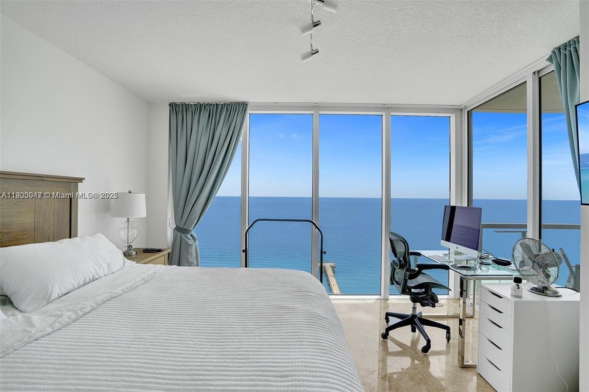 Bedroom, Home Office, Interior, Water