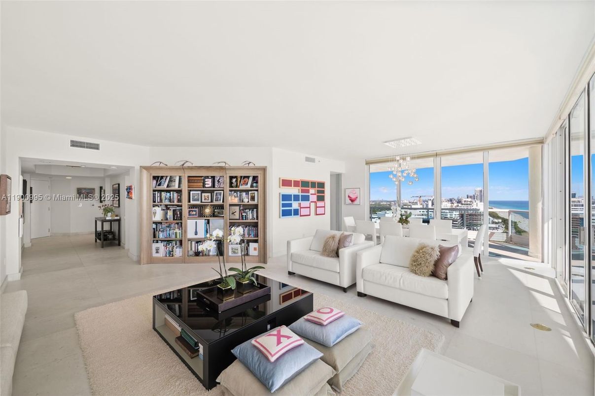 Chandelier, Dining room, Interior, Living room, Water