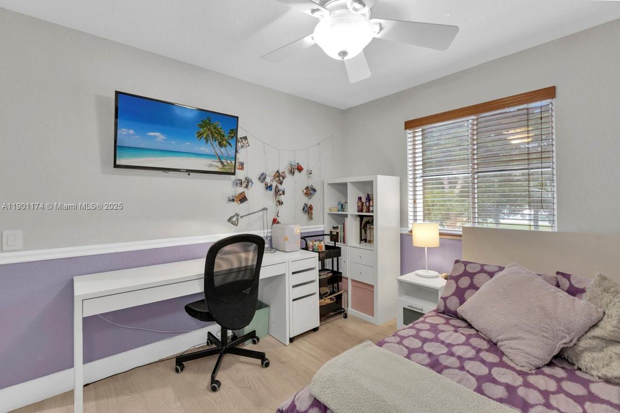 Bedroom, Home Office, Interior, Wood Texture Flooring