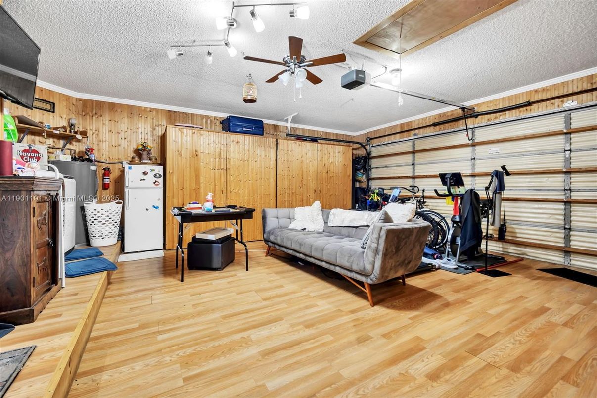 Interior, Wood Texture Flooring, Wooden Walls