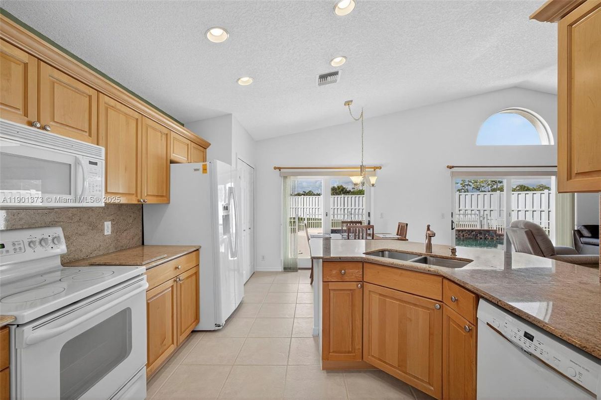 Interior, Kitchen, Pendant Lights, Recessed Lighting