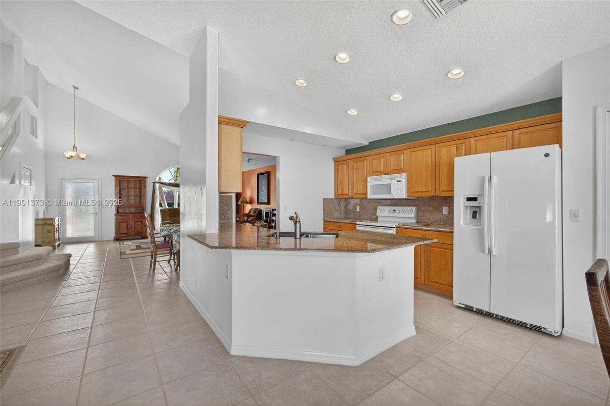 Interior, Kitchen, Pendant Lights, Recessed Lighting