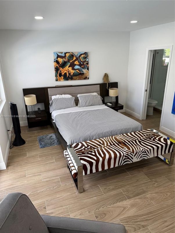 Bathroom, Bedroom, Interior, Recessed Lighting, Wood Texture Flooring