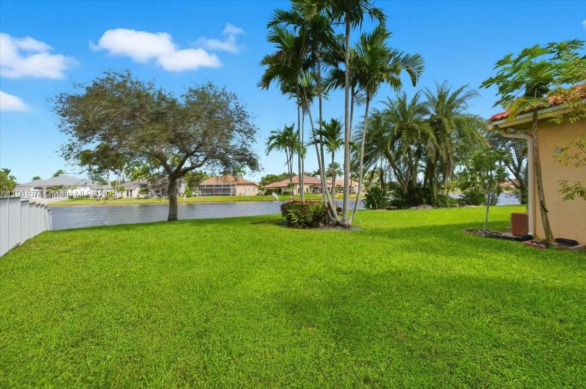 Backyard, Exterior, Water