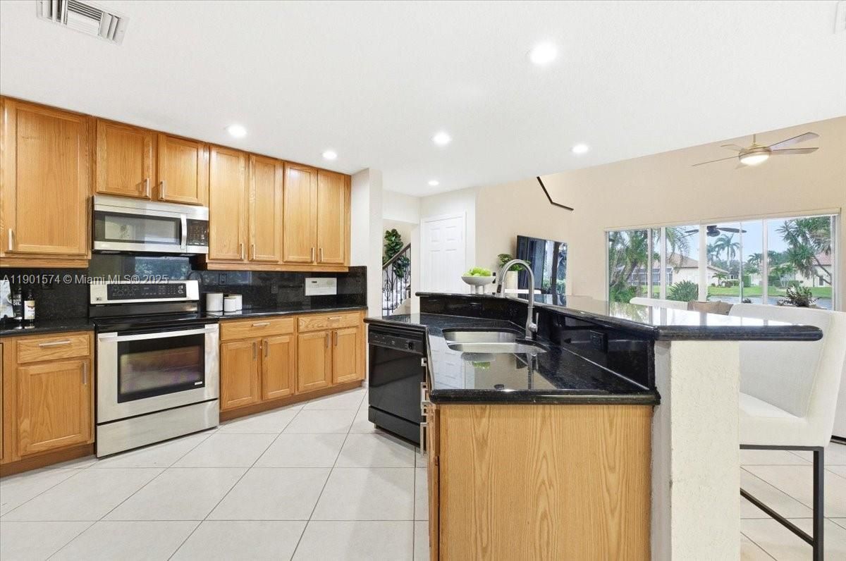 Interior, Kitchen, Recessed Lighting