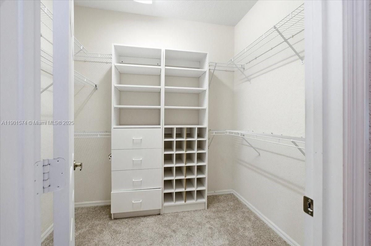 Interior, Walk-in Closets