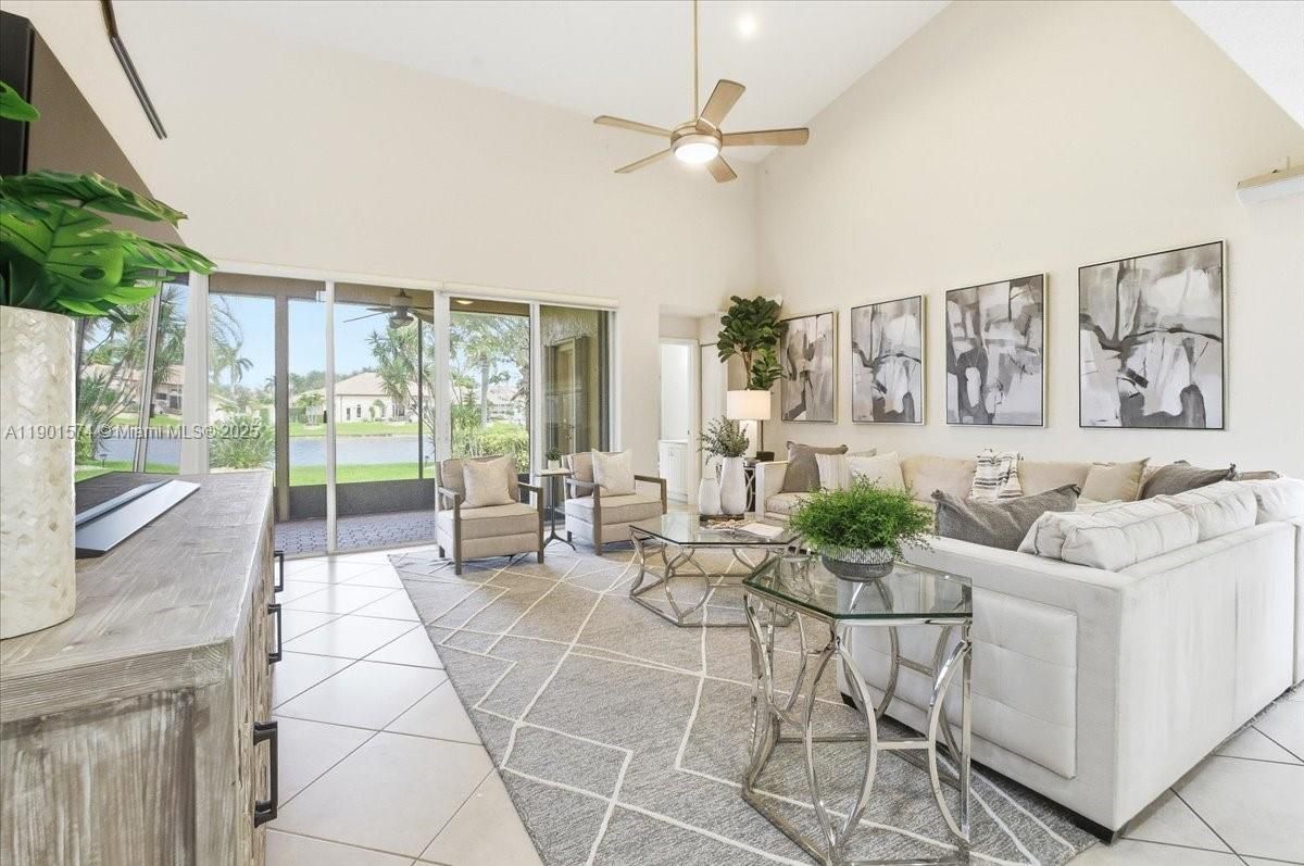 Interior, Living room, Recessed Lighting, Water