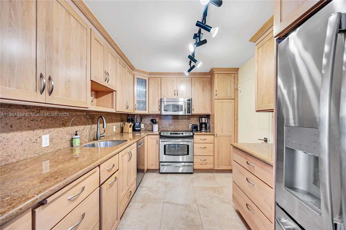 Interior, Kitchen, Stainless Steel Appliances
