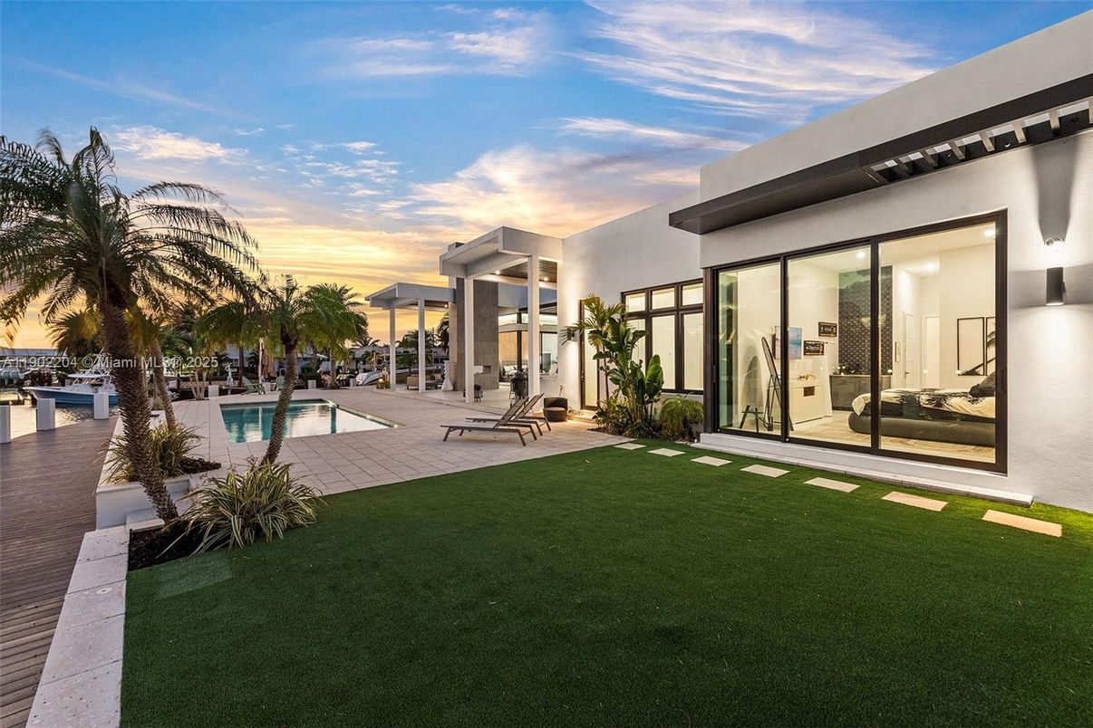 Backyard, Exterior, Pool