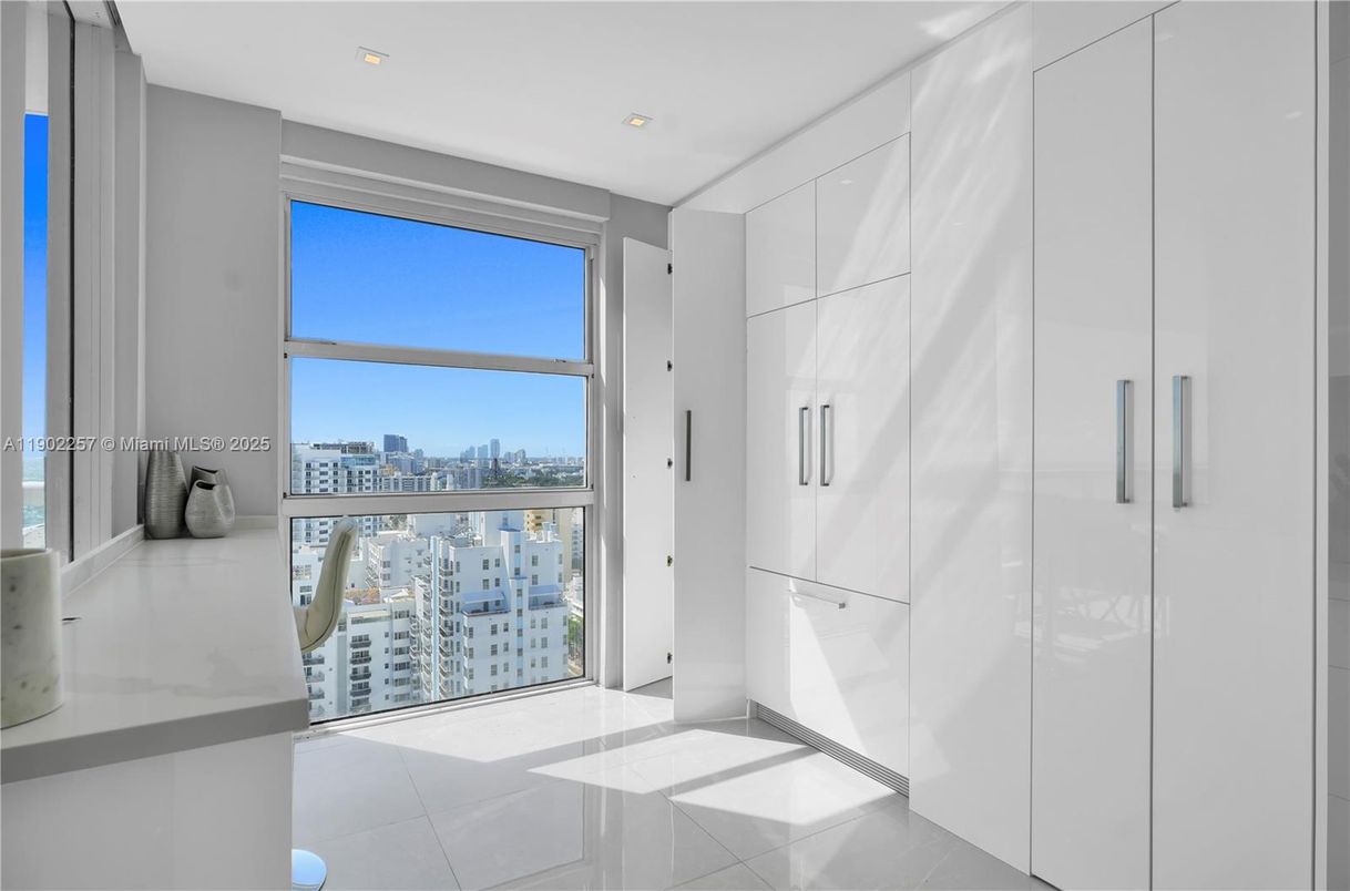 Interior, Recessed Lighting, Water