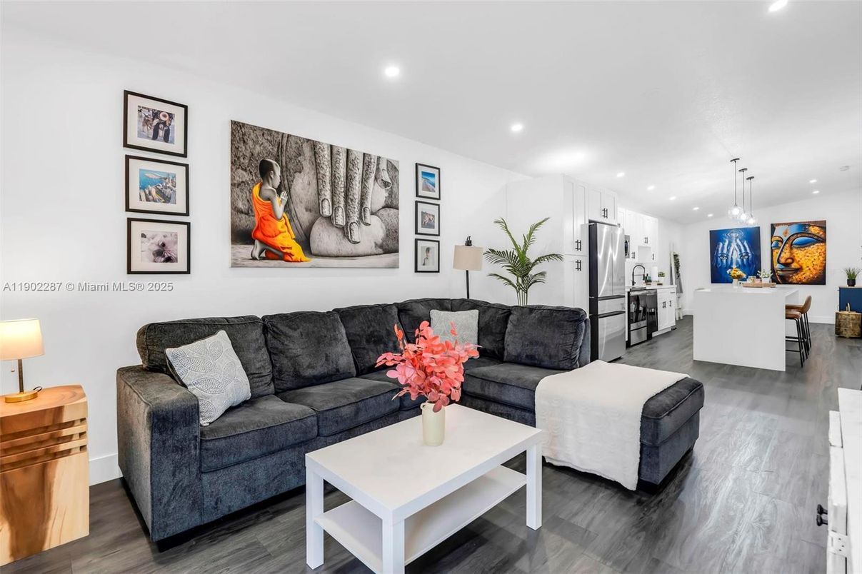 Dining room, Interior, Kitchen, Living room, Pendant Lights, Recessed Lighting, Stainless Steel Appliances, Wood Texture Flooring