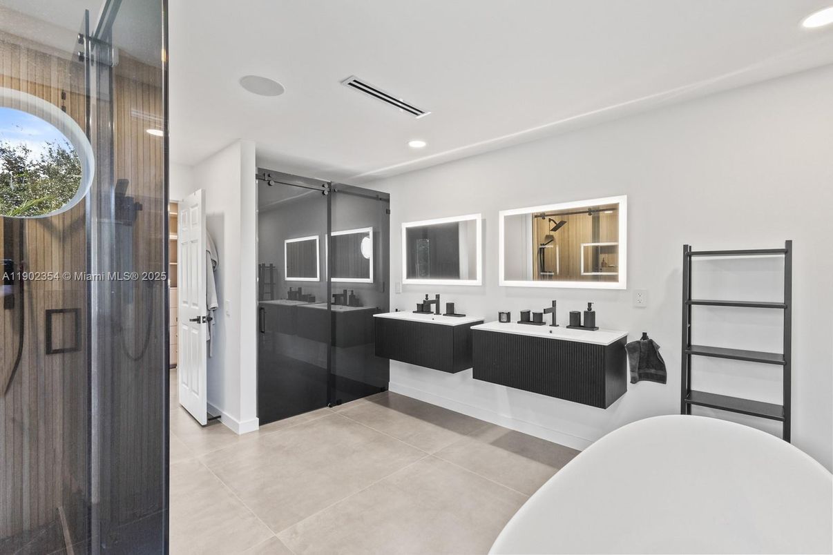 Bathroom, Dual Sink Vanities, Free Standing Baths, Glass Shower, Interior, Recessed Lighting