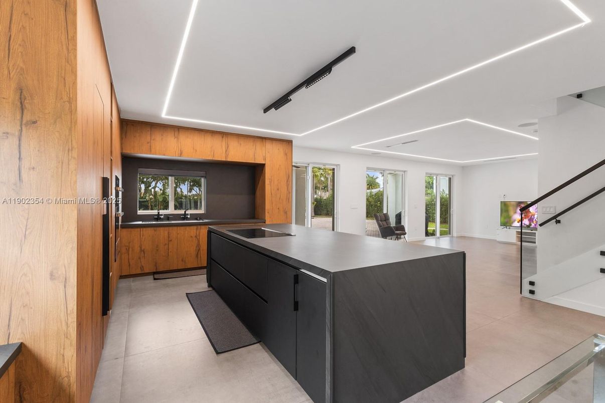 Interior, Kitchen, Recessed Lighting