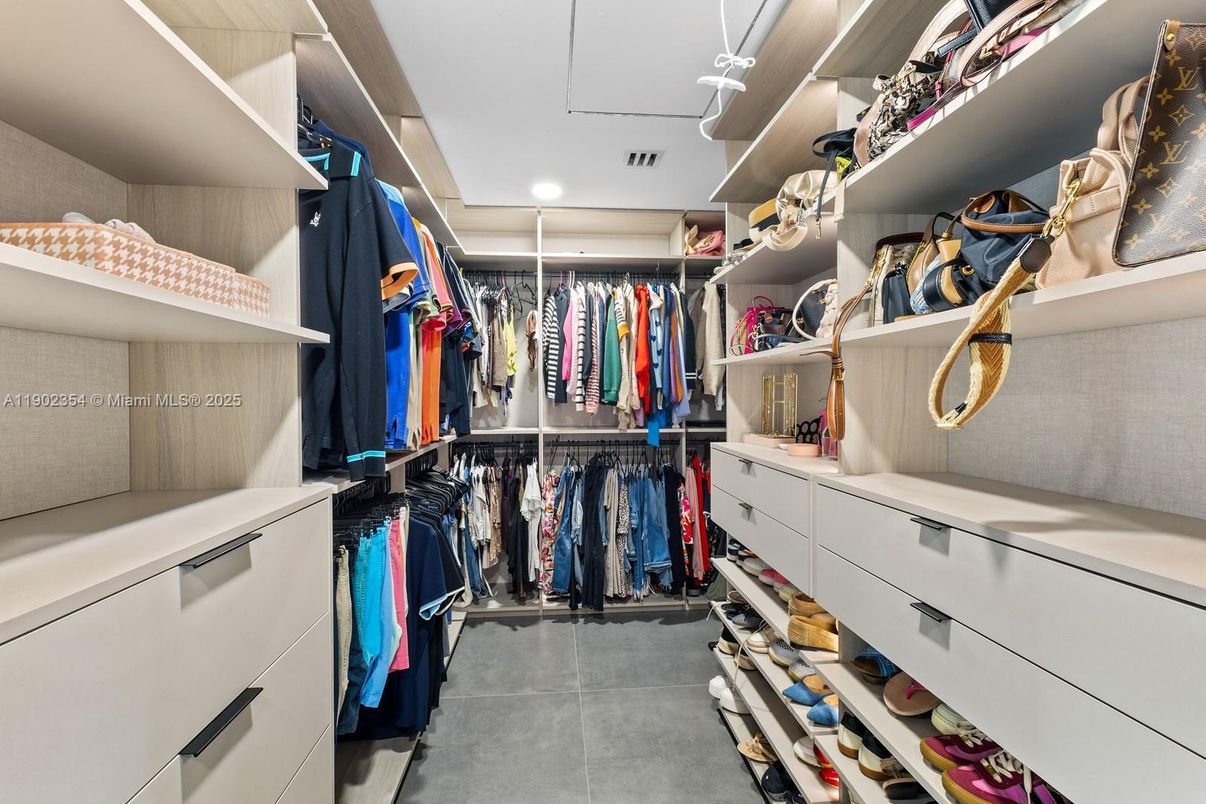 Interior, Recessed Lighting, Walk-in Closets