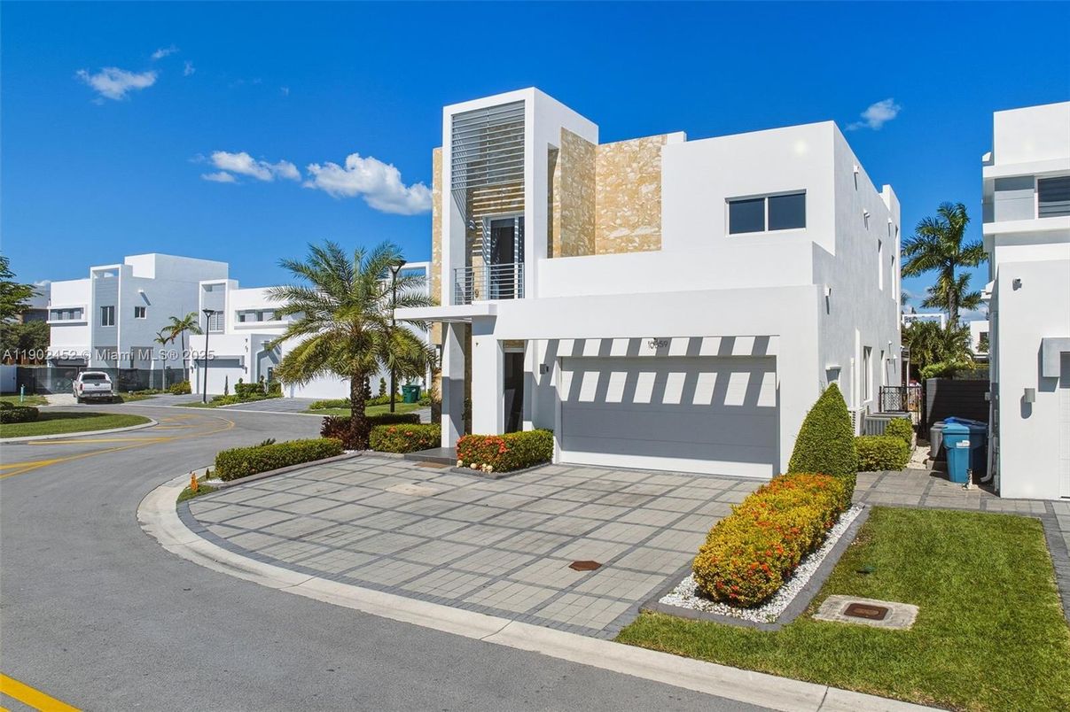 DE Listing image placeholder