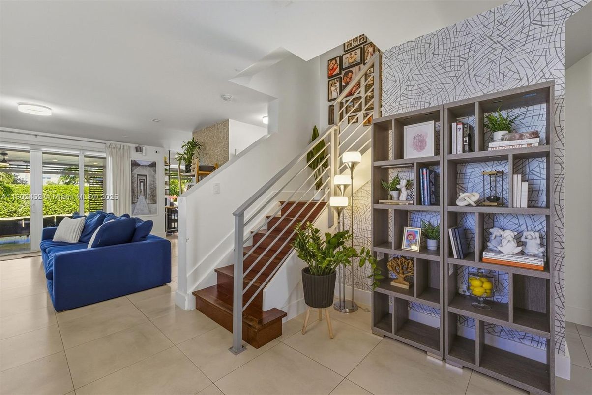 DE Listing image placeholder