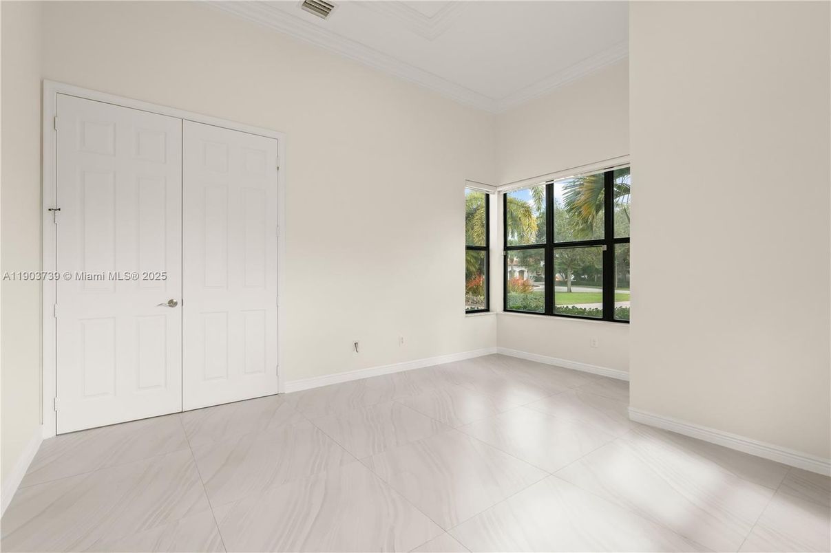 Empty room, Interior, Marble