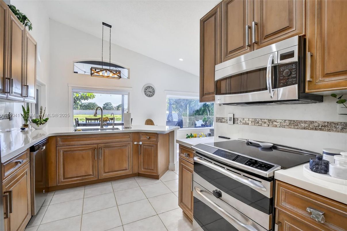 Interior, Kitchen, Pendant Lights, Recessed Lighting, Stainless Steel Appliances