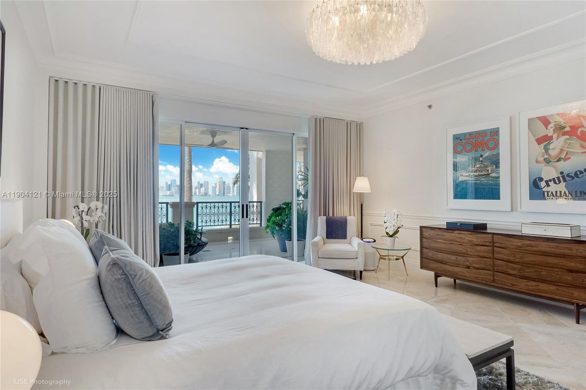 Bedroom, Chandelier, Interior, Water